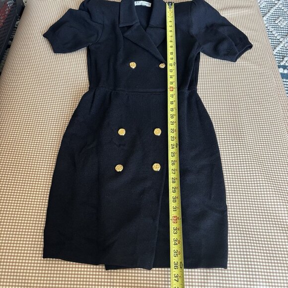 St. John Knit Dress Gold Tone Buttons Women’s Sz 6 Career Old Money Capsule - Picture 11 of 16